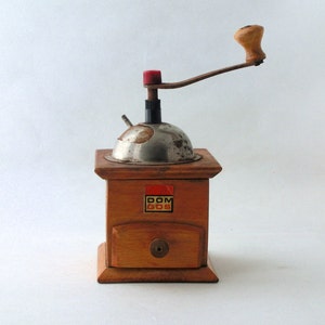 Vintage wooden coffee mill / grinder 60s image 2