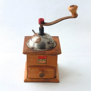 Vintage wooden coffee mill / grinder 60s image 3