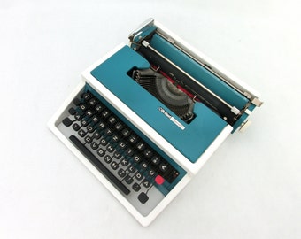 Brillant Special T Vintage Typewriter Turquoise White made in Spain 70s, Office Decor, Manual Working Travel Portable Typewriter, Typewriter