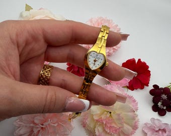 Elegant goudkleurig dameskwartshorloge – minimalistisch armbandhorloge – klassiek dresswatch – cadeau voor haar