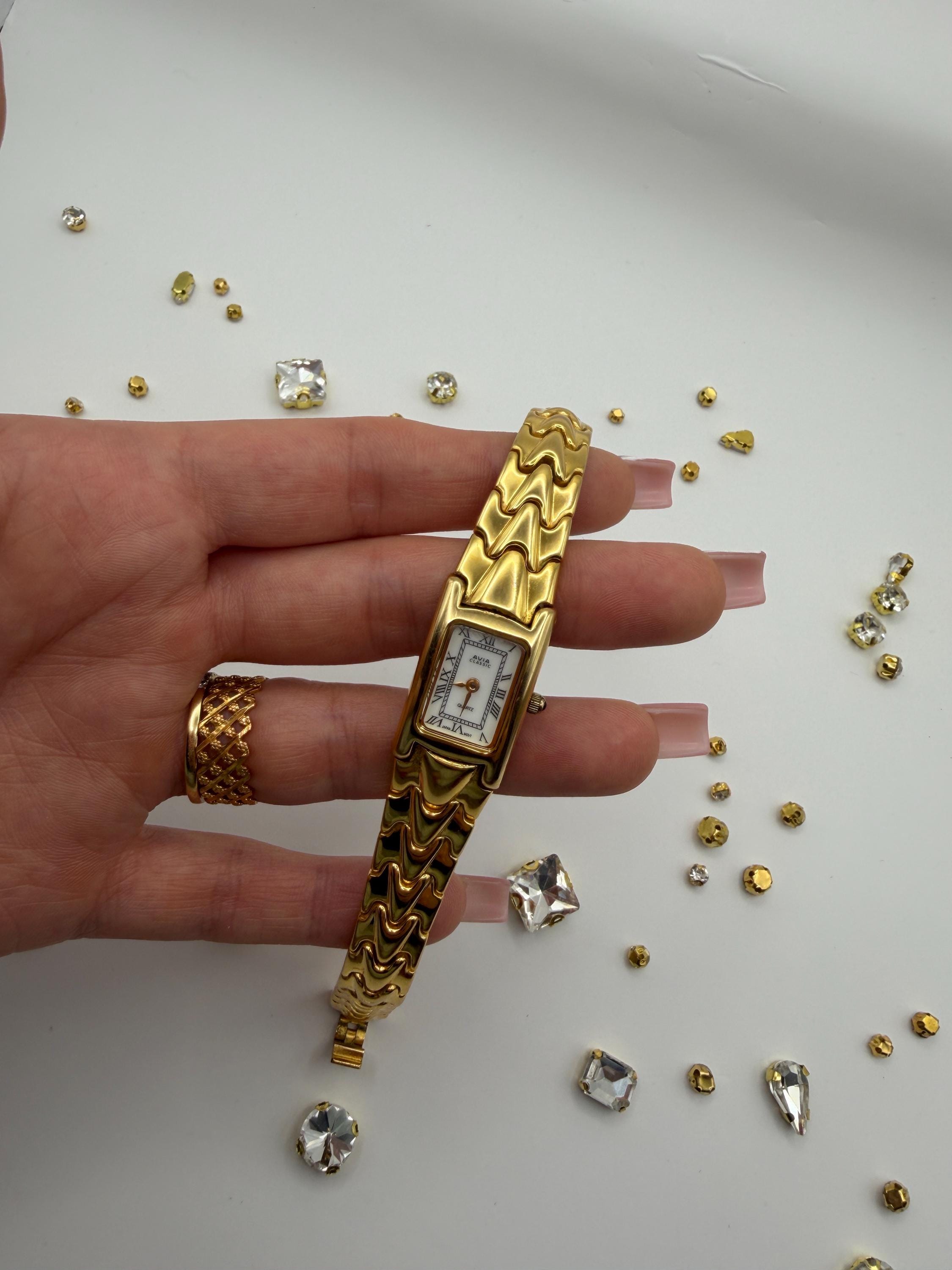 Avia Watch - Etsy Canada
