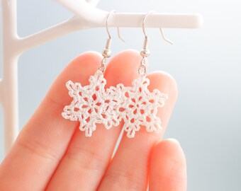 Crochet snowflake earrings - dainty winter jewelry