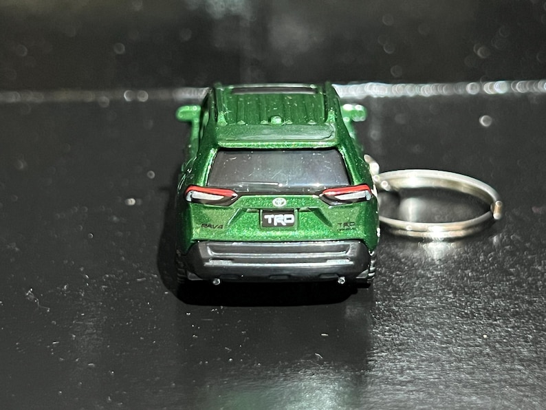 Toyota RAV4 Keychain Diecast Car 1:64 Scale Key Ring 4x4 Off-road SUV ...
