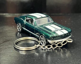 Llavero de Ford Mustang a escala 1:64, varios modelos de coches fundidos a presión, mini llavero/regalo