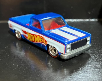 Various Hot Wheels Premium Limited Edition Loose Diecast Cars 1:64 Super Treasure Hunt STH Silverado Carry Case Exclusive CRX