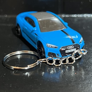 Various Audi Keychain Diecast Car 1:64 Scale Key Ring 4x4 RS5 S4 RS6 Quattro RS2 TT R8 A1 Q5 Q4 Q7 Q3 SUV | Mini Gift