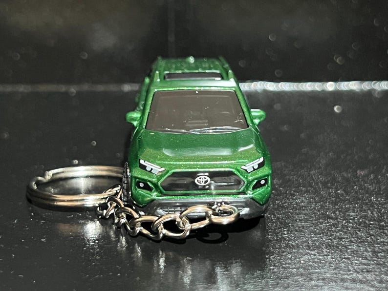 Toyota Rav4/prius Keychain Diecast Car 1:64 Scale Key Ring 4x4 Off-road ...