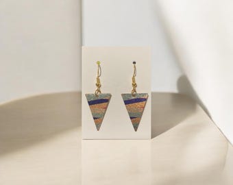 Pendientes colgantes de latón con forma de triángulo invertido