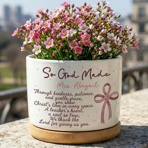 Więc Bóg stworzył prezent dla nauczyciela, spersonalizowany prezent dla nauczyciela chrześcijańskiego, spersonalizowana doniczka z podziękowaniami, dekoracja biurka o tematyce religijnej