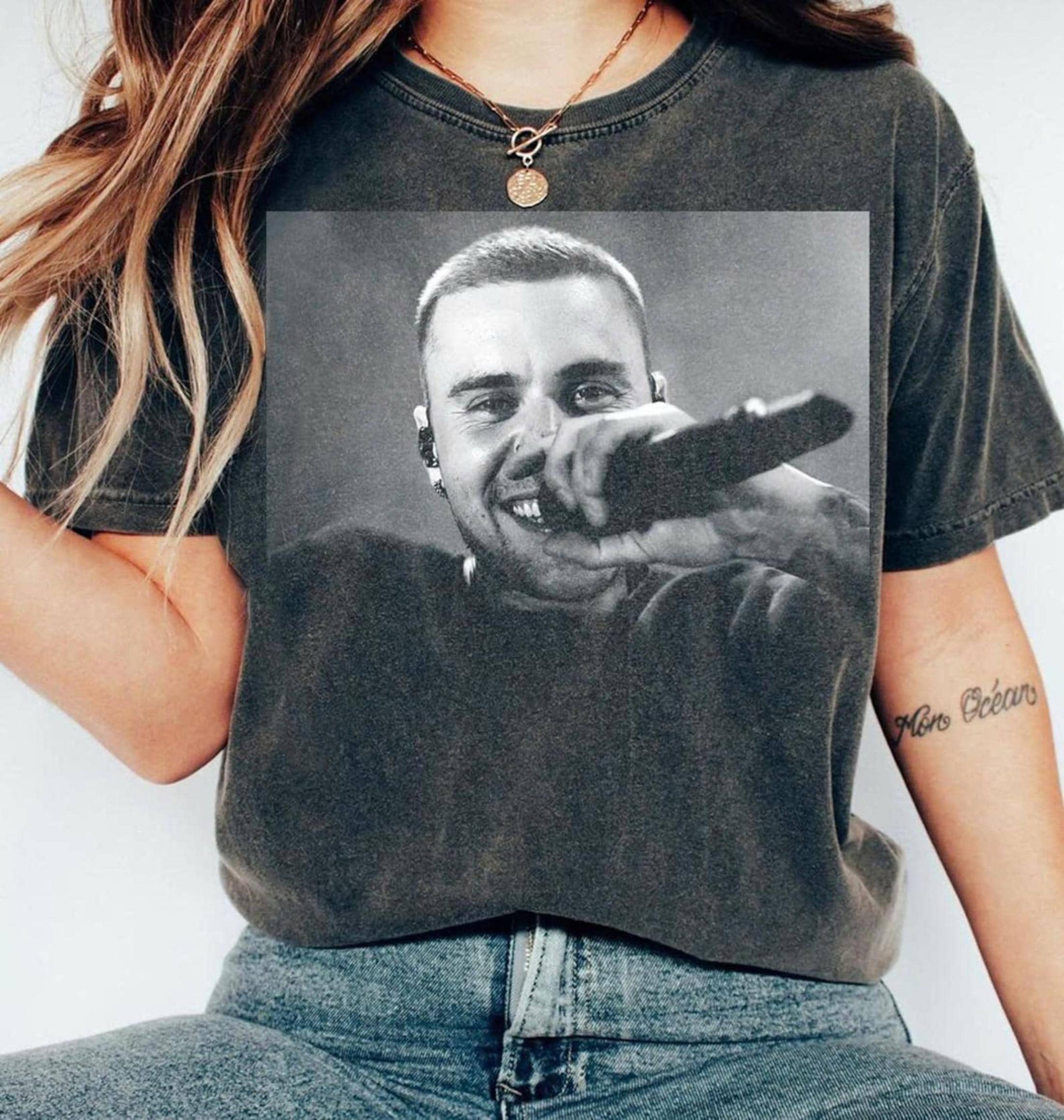 Coachella t shirts - Etsy 日本