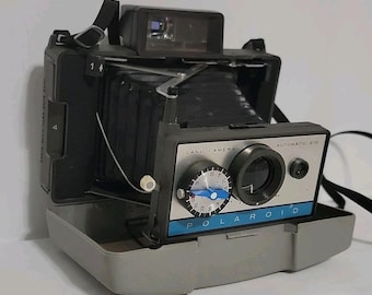 Vintage Polaroid Automatic 210 Land Camera With Users Manual, UNTESTED