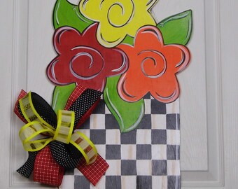 Mason Jar Door Hanger, Summer Door Hanger, Flower Door Hanger, Mason Jar with Flowers, Mason Jar Decor, Spring Flowers