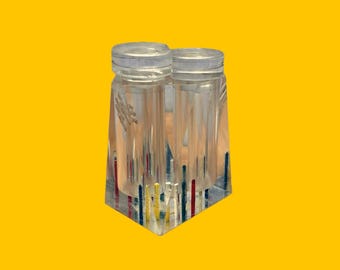 Salero y pimentero de Lucite vintage