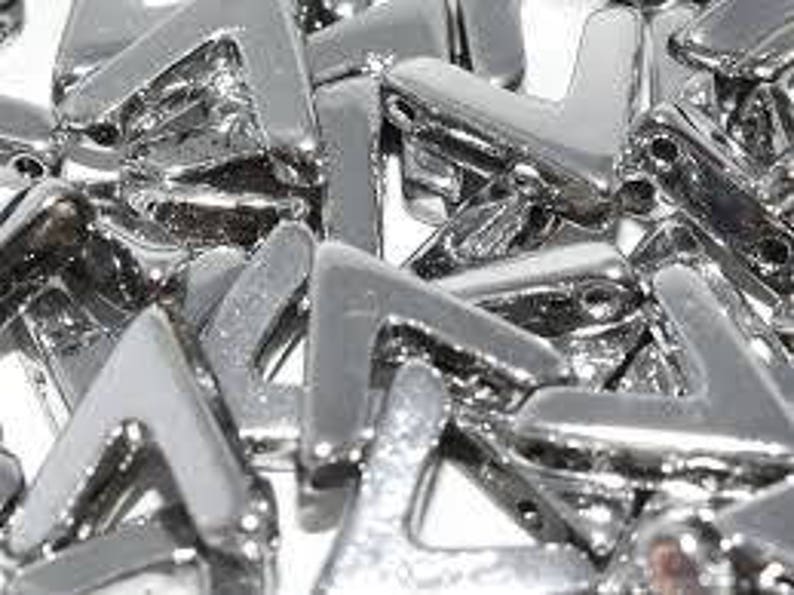 Ava Beads Labrador Shiny Silver20 Pieces Three Holed 10X4mm Czech Glass V Shaped Beads Chevron Shape