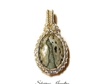 Handmade Sterling silver wire wrapped Laguna Lace Agate pendant