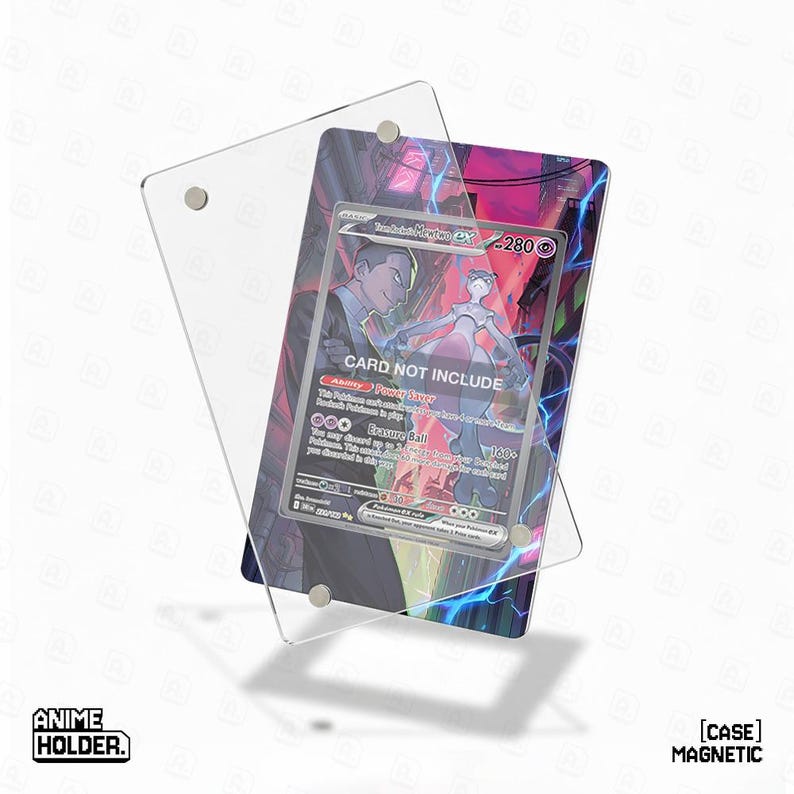 Peut inclure: Un pr&eacute;sentoir magn&eacute;tique en acrylique transparent pour cartes, affichant une carte de collection color&eacute;e. La carte pr&eacute;sente une illustration et le texte "CARD NOT INCLUDE". Con&ccedil;u pour prot&eacute;ger et exposer les cartes &agrave; collectionner.