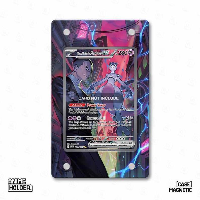 Peut inclure: Un &eacute;tui magn&eacute;tique pour cartes avec une illustration de carte Pok&eacute;mon. La carte pr&eacute;sente Mewtwo EX sur un fond de paysage urbain futuriste. Le support comprend le texte "CARD NOT INCLUDE" et "ANIME HOLDER."