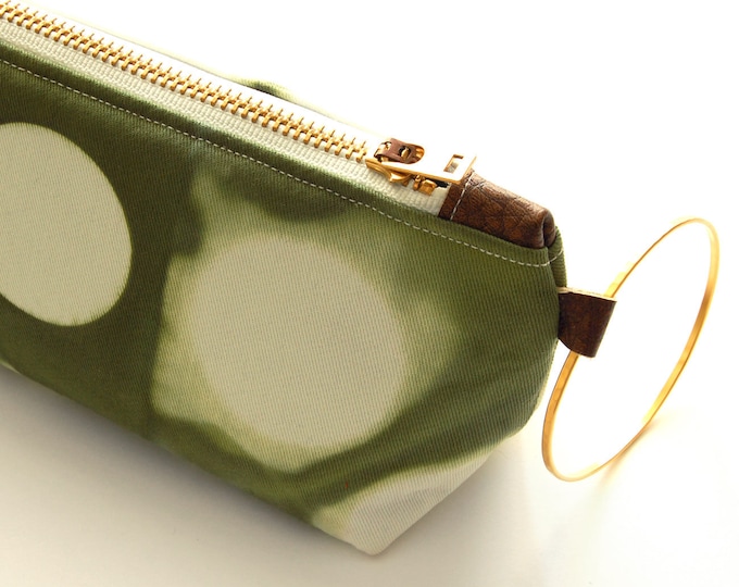 Tie Dye Green Clutch - Contemporary Wristlet Clutch - Moss