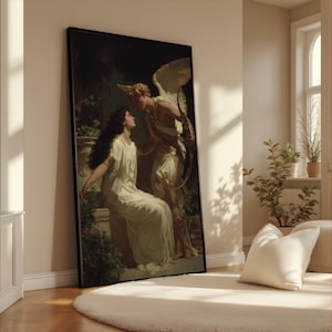 Könnte beinhalten: Ein gerahmter Kunstdruck, der eine klassische Szene einer geflügelten Figur mit Pfeil und Bogen zeigt, die einer Frau in einem weißen Gewand gegenübersteht. Das Kunstwerk ist vor einem dunklen Hintergrund mit Grün angeordnet und schwarz gerahmt.