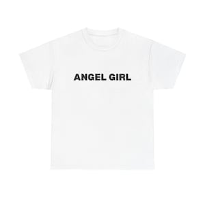 Engel Mädchen T-Shirt | Minimal Text Grafik T-Shirt Bild 1