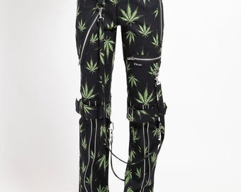 Pantaloni cargo gotici neri con stampa a foglie verdi, pantaloni punk rave, pantaloni streetwear alternativi