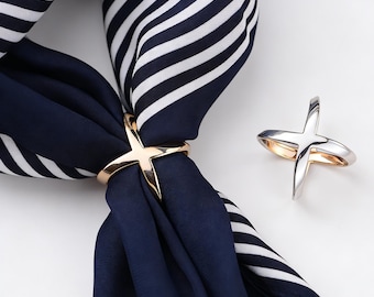 Hebilla de anilla para pañuelo con diseño de cruz en X hecha a mano • Elegante deslizador de pañuelo de seda en oro, plata y oro rosa • Clip minimalista para pañuelo • Regalo para ella