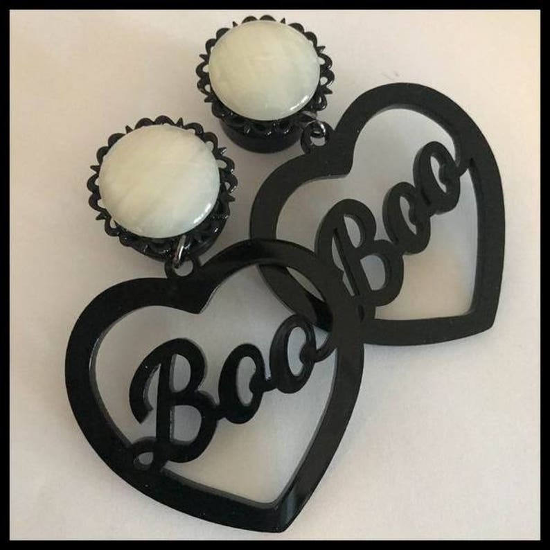 PICK SIZE Black Gem Acrylic Boo Heart Laser Cut dangle plug ear gauges Plugs0G 00G 12 916 58 34 78 1