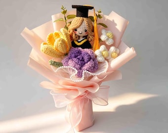 Crocheted Graduation Bouquet with Doll – Customizable Tassel and Gown Collar