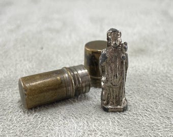 Zabytkowa katolicka figurka kieszonkowa świętego, Niemcy, 1939–1945, miniaturowa figurka religijna, mosiężna kapsuła, zawieszka z relikwią, prezent kolekcjonerski