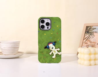 Snoopy si rilassa sul prato, custodia per iPhone 17 17e, iPhone 16 Pro Max 16e, iPhone 15+, iPhone 14 13 12 11, cover protettiva MagSafe per telefono.