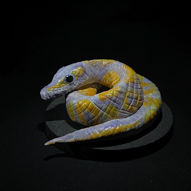 Ball Python Sculpture Art, Realistic Snake Statue, Handmade Reptile Collectible, Gothic Home Decor immagine 2