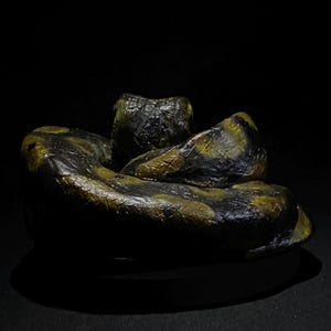 Ball Python Sculpture Art, Realistic Snake Statue, Handmade Reptile Collectible, Gothic Home Decor Bild 5