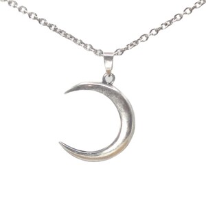 Sale! 25% Off! Moon Necklace, CrescentMoonNecklace, Silver Moon, Gothic Jewelry, Moon Jewelry, Moon Pendant, Gothic Moon, Moon, Gothic