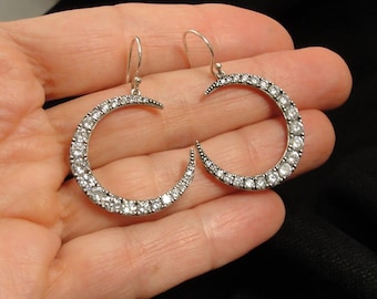 Gothic Jewelry, Moon Earrings, Crescent Moon Earrings, Drop Earrings, Crescent Earrings , Gothic, Silver Moon, Goth Jewelry, Moon Jewelry