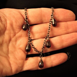 Joyería gótica, gargantilla gótica, collar gótico, piedra roja, joyería de gótico, joyería de vampiros, collar de vampiros, gótico, niña gótica, estilo gótico imagen 6