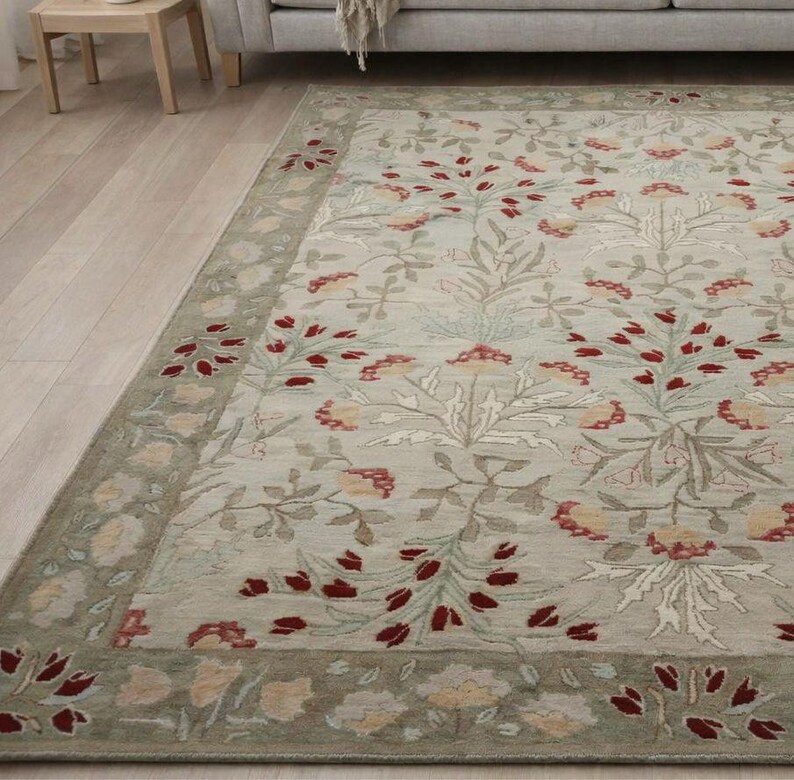 Hand Tufted Wool Floral Rug, Traditional Beige Area Rug, Vintage Style ...