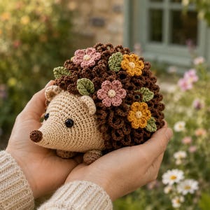 Patrón de erizo a crochet, tutorial en PDF de amigurumi floral, peluche de animal de jardín (descarga digital)