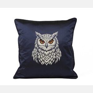Vit uggla broderidesign, digital fil för maskinbroderi på svart textil, realistiskt skogsfågelmönster, majestätisk nattfågel bild 9