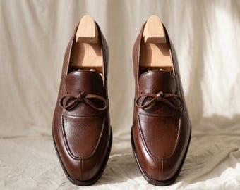 Men's Brown Leather Loafers, Textured Apron Toe Dress Shoes with Bow Detail