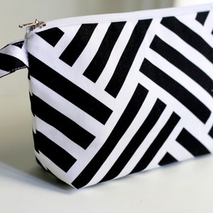 Geometric Pouch , Black and White, cosmetic bag / make up pouch organizer image 2