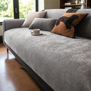 ペットに優しい滑り止めソファカバー、厚手の3人掛けソファプロテクター、洗える無地スリップカバー、傷や毛に強い、心地よいスロー