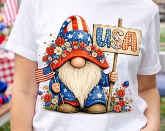 愛国的なノームがアメリカ合衆国の看板を持っているPNG画像 - 300 DPI - 赤、白、青 - 花 - 花火 - 透明な背景 - (デジタルダウンロード)