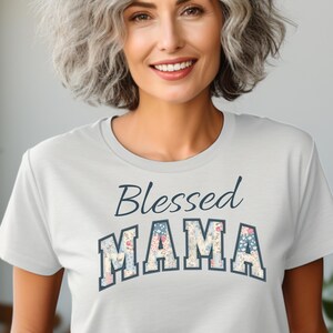 Diseño digital PNG de patchwork para sudadera "Blessed Mama" para mujer, regalos para mamá, regalo de cumpleaños para madre bendecida, bolso, almohada, vaso