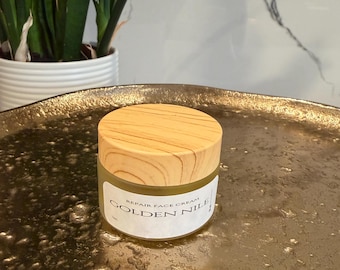 Crema Facial Reparadora Orgánica: Artesanal, de origen vegetal. Pura, orgánica, eficaz. Potente y suave.