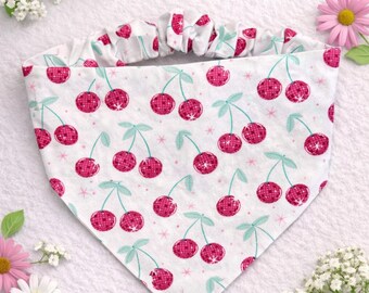 Roze Disco Cherry instapbandana voor huisdieren