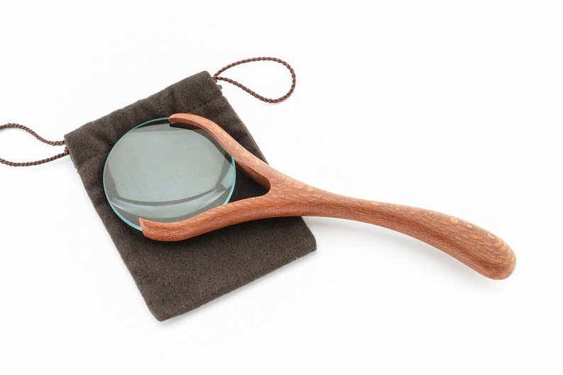 lacewood magnifying glass