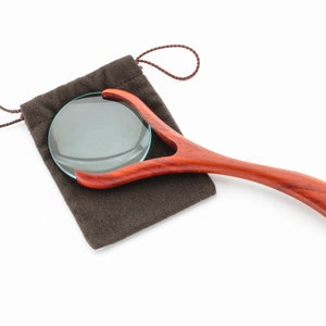 Padouk magnifying glass