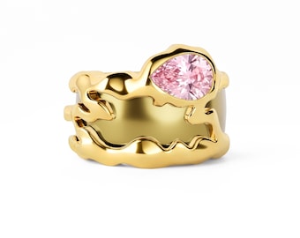 Anello Oura 5 con copertura in moissanite, fascia in oro massiccio martellato, smart tracker e charm distanziatore di lusso