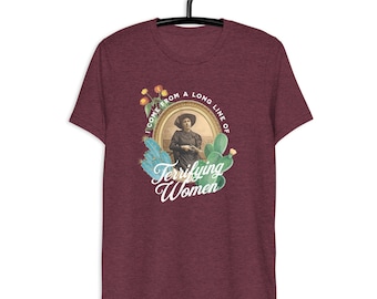 Vengo de una larga línea de mujeres aterradoras // Camiseta de manga corta Boho Cowgirl Vintage