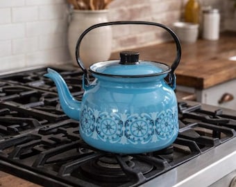 Théière MCM vintage bleu émaillé Arabia Finel conçue par Kaj Frank